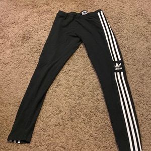 Women’s Adidas 3 striped leggings